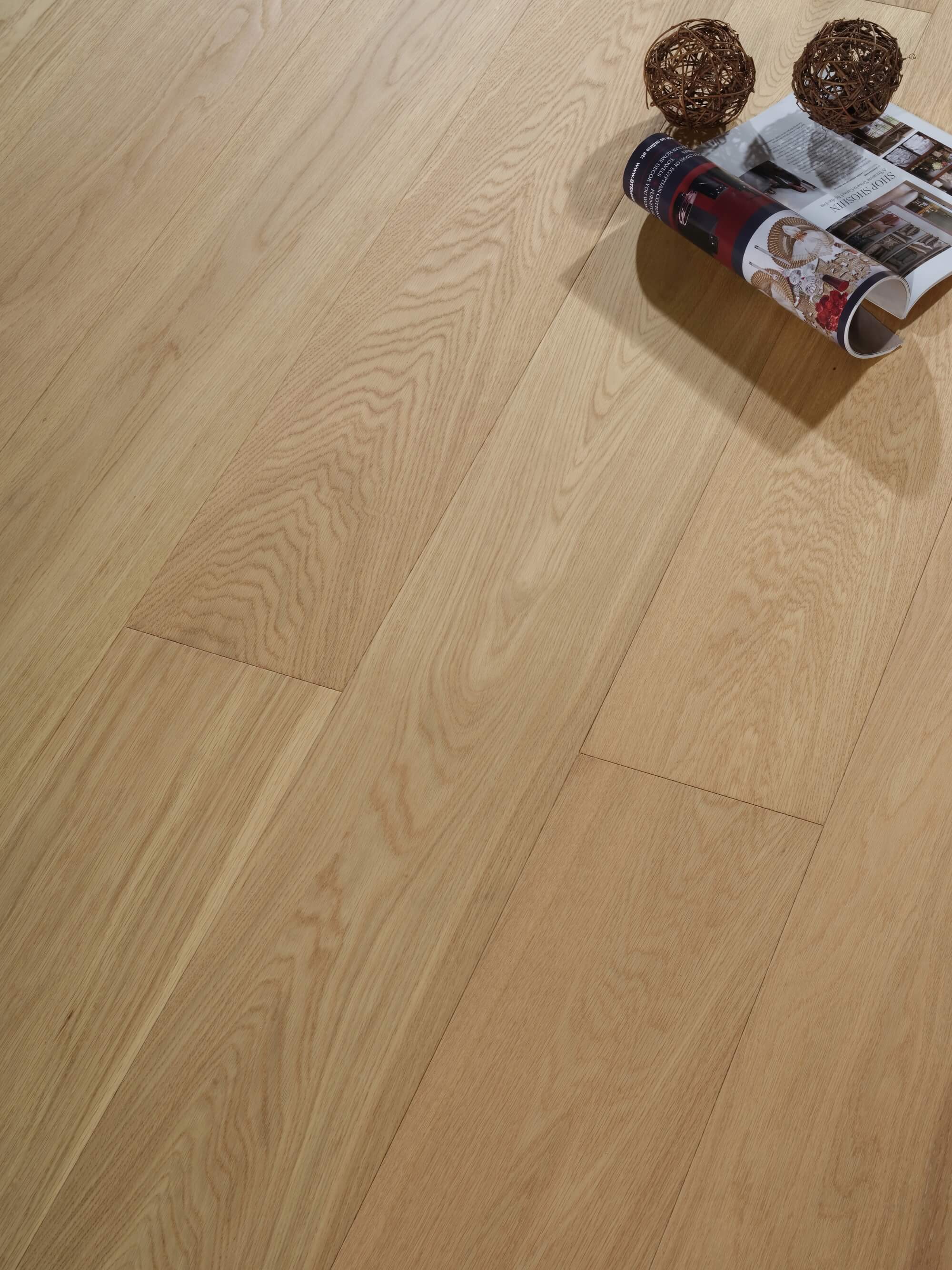 Engineered Timber Flooring - AB Grade 14mm Classic Oak PL02